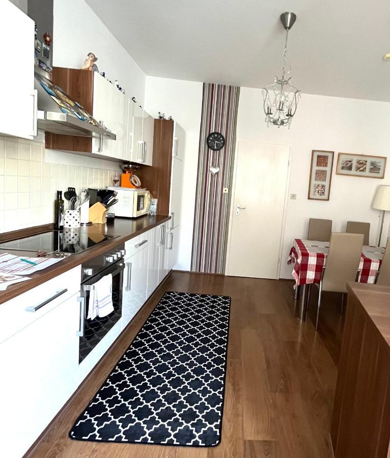 Lovely Center Of Apartment *